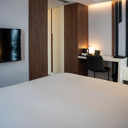 Hotel Rubin Dhs 4*